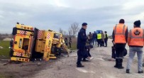 Tekirdağ'da vinçli kamyon devrildi; 1 ölü, 1 yaralı
