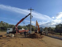 Nazilli Belediyesi Pinarbasi Mahallesi'nde Çalismalarini Sürdürüyor