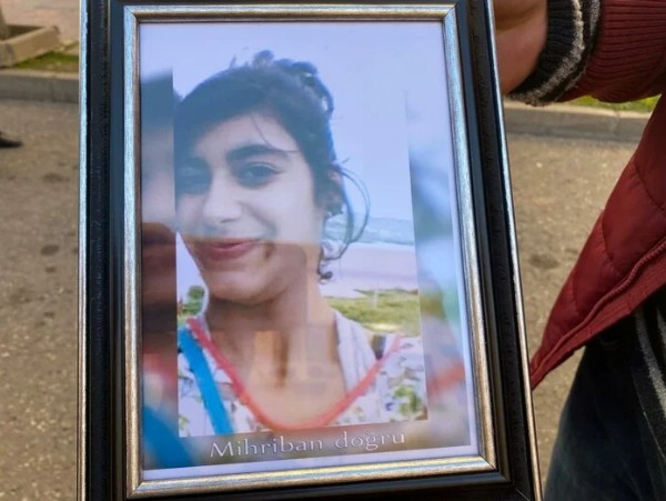 Evlat nöbetine 2 aile daha katıldı