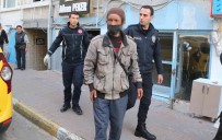 Barinmak Için Girdigi Depoda Mahsur Kaldi, Itfaiye Tarafindan Kurtarildi