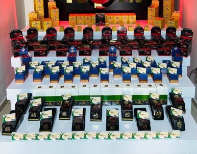 Kaçakçilik Süphelileri Yüklü Miktar Ürünle Birlikte Yakalandi