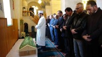 Mardin'de Hayatini Kaybeden 6 Kisi Gözyaslari Arasinda Defnedilmeye Baslandi