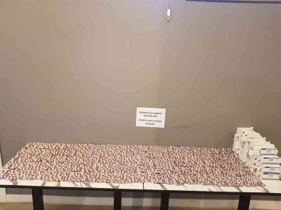 Polis Süpheli Araçtan 2 Bin 744 Adet Uyusturucu Hap Ele Geçirdi