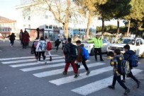 İçişleri Bakanlığı eş zamanlı denetimi açıkladı: 909 aranan şahıs yakalandı 15 kayıp çocuk bulundu