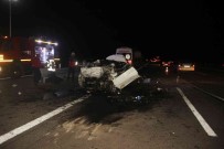 Sanliurfa'da Otomobil Kurtariciya Çarpti Açiklamasi 4 Ölü