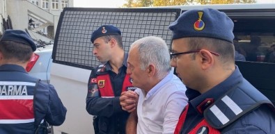 Yengesi Pusu Kurdugu Merdivende Böyle Yalvarmisti