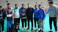 Dogansehir'de Voleybol Turnuvasinda Kupalar Sahiplerini Buldu
