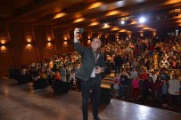 Gemlik Belediyesi'nden Çocuklara Karne Hediyesi