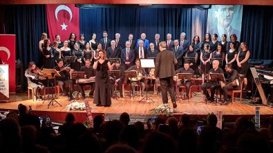 Nazilli Halk Egitimi Merkezinin Geleneksel Konserleri Sürüyor