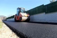 Pamukova'da 3 Kilometrelik Grup Yolu Yenileniyor