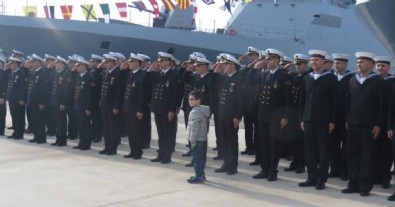 TCG Burgazada ana limana döndü