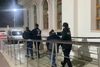 Araçtan 50 Bin Lira Degerinde Malzeme Çalan Hirsizlar Yakalandi