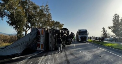 Aydın'da korkunç kaza: Karşı şeride geçen TIR, iki araca çarptı: 1 ölü, 2 yaralı