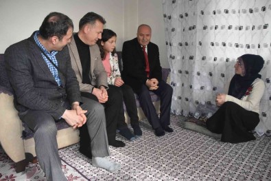 Bitlis'te Ikna Edilen Bin 41 Ögrenci Okula Kazandirildi