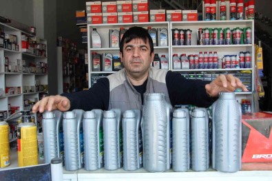 Internetten Aldigi Motor Yagi Sahte Çikinca, Aracinda 50 Bin TL'lik Zarar Olustu