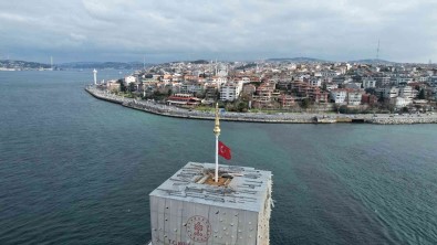 Kiz Kulesi'nde Türk Bayragi Ve Alem Ortaya Çikti
