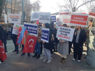 Sivil Toplum Kuruluslarindan Isveç Büyükelçiligi Önünde Protesto