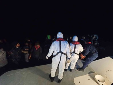 Yunanistan'in Ölüme Ittigi 114 Göçmen Kurtarildi