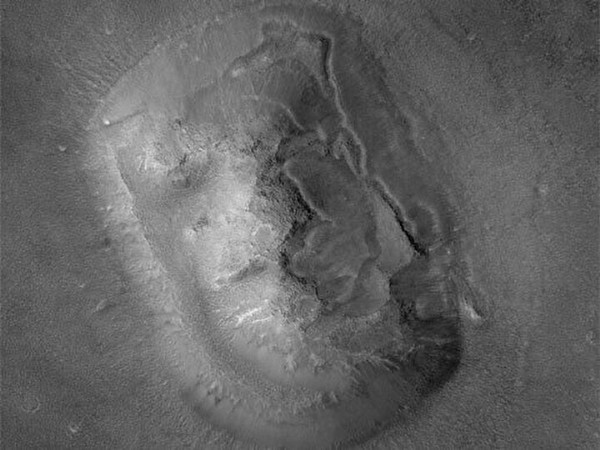 Mars'ta keşfedildi: Astronomları şaşırtan canlı izi