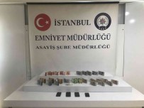 Fatih'te Yaklasik 8 Milyon Lira Degerindeki Dövizin Gasp Ani Kamerada