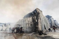 Mersin'de Mobilya Üretim Atölyesinde Yangin