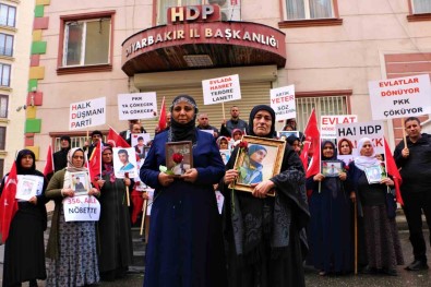 Evlat Nöbetine Katilan 2 Aile Gözyaslari Içinde Çocuklarina Seslendi