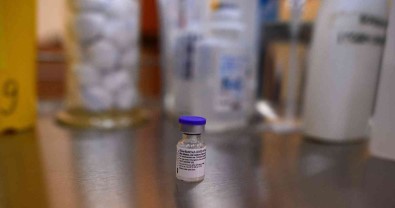 Bulgaristan 25 Milyon Euro Degerinde 2.1 Milyon Doz Covid-19 Asisi Çöpe Gitti