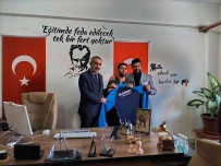 Eleskirt Gençlik Spor Müdürü Güzel'den Özel Egitimli Ögrencilere Jest