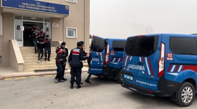 Malatya'da Yediemin Otopark Çetesi Çökertildi