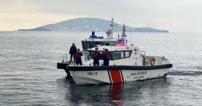 Maltepe'de korkunç görüntü: Denizde kadın cesedi bulundu
