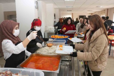 Sivas'ta 31 Bin 347 Ögrenci, Milli Egim Bakanligi Tarafindan Uygulanan Ücretsiz Yemek Programindan Yararlanacak