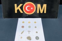 Suçüstü Yakalanan 2 Tarihi Eser Kaçakçisi Tutuklandi