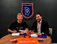 Basaksehir Eden Karzev'i Kadrosuna Katti