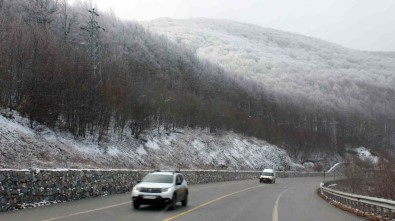 Kirklareli'nin Yüksek Kesimlerinde Kar Etkisi Sürüyor