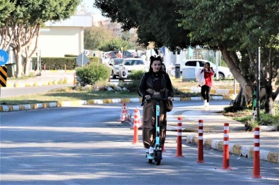 Antalya'da Scooterlar 50 Kilometre Hizin Üzerinde Yollarda Kullanilamayacak