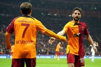 Galatasaray'da Sinirdaki Futbolcular Kart Görmedi