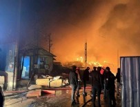 Sakarya'da korkutan yangın: 21 araç ile onlarca personelle müdahale edildi