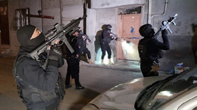 DEAŞ’ın hendekçisi tutuklandı: Çok sayıda gözaltı var