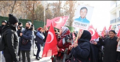 Evlat nöbetindeki ağabeyden kız kardeşine: Gelin teslim olun