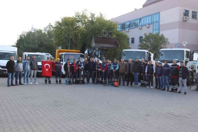 Izmit'te 135 Bin Ton Çöp Ve Atik Toplandi
