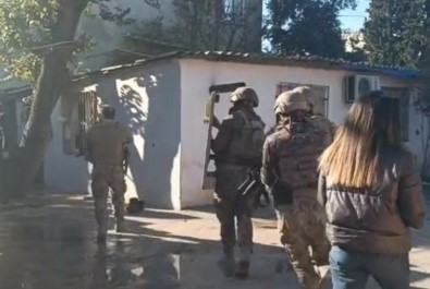 Osmaniye'de Uyusturucu Operasyonu Açiklamasi 5 Gözalti