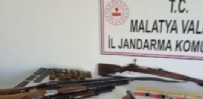 Silah kaçakçılığı operasyonunda 5 zanlı yakalandı