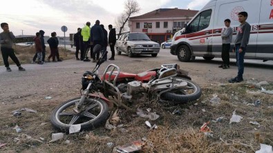 Aksaray'da Otomobil Ile Motosiklet Çarpisti Açiklamasi 2 Yarali