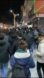 Galatasarayli Taraftarlar Galibiyet Sonrasi Meydanlara Indi
