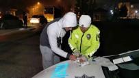 Alkollü Araç Kullanirken Yakalandi, Polise Talimat Verip Polisten Sikayetçi Oldu Haberi