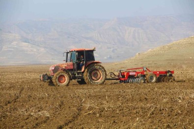 Çiftçiler Endiseli Açiklamasi 'Tek Umudumuz Yagis, Yoksa Sulama Bile Fayda Etmez'
