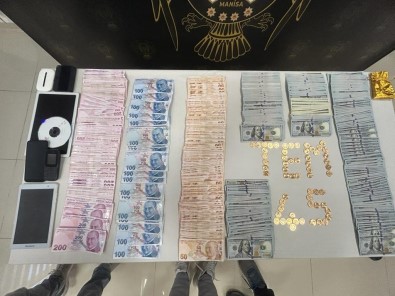 Manisa'da FETÖ'nün Güncel Yapilanmasina Operasyon Açiklamasi 13 Gözalti