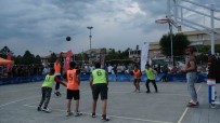 Erzincan'in Meydaninda Basketbol Rüzgari Esti