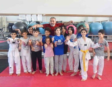 Yunusemre'de Kis Dönemi Tekvando Kurslari Basladi