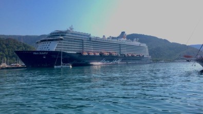 Dev Yolcu Gemileri Rotayi Israil Yerine Türkiye'ye Çevirdi